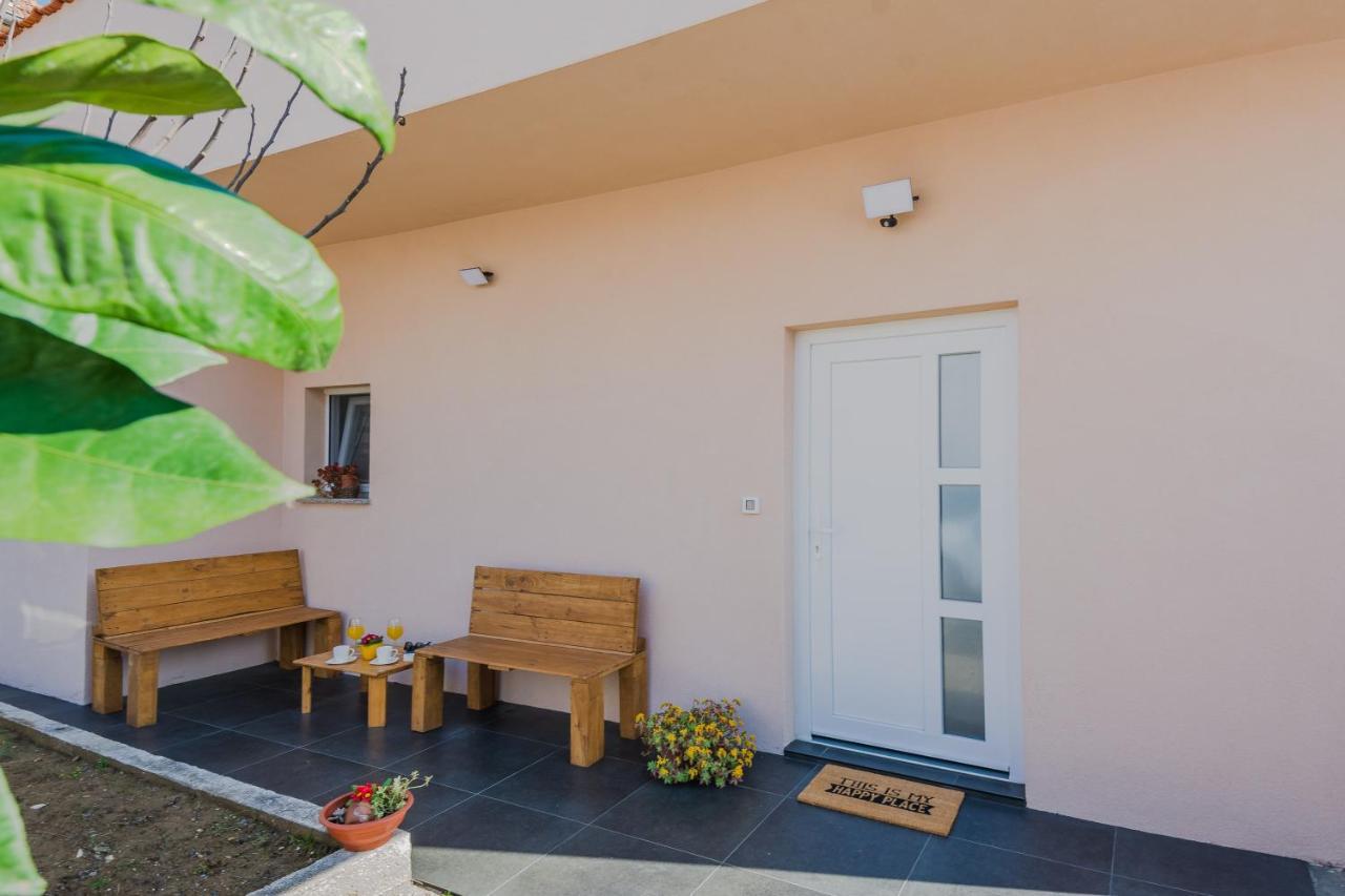 Lovely Apartment M&K In Peaceful Area - Zadar Luaran gambar