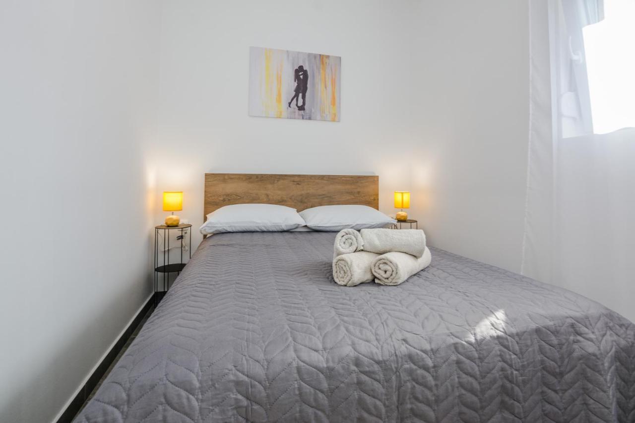 Lovely Apartment M&K In Peaceful Area - Zadar Luaran gambar