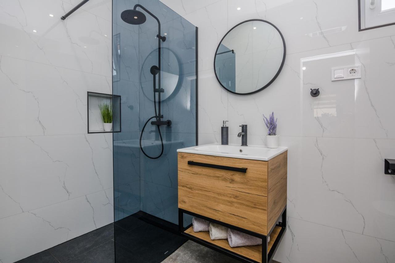 Lovely Apartment M&K In Peaceful Area - Zadar Luaran gambar