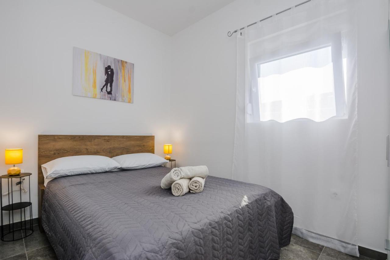 Lovely Apartment M&K In Peaceful Area - Zadar Luaran gambar