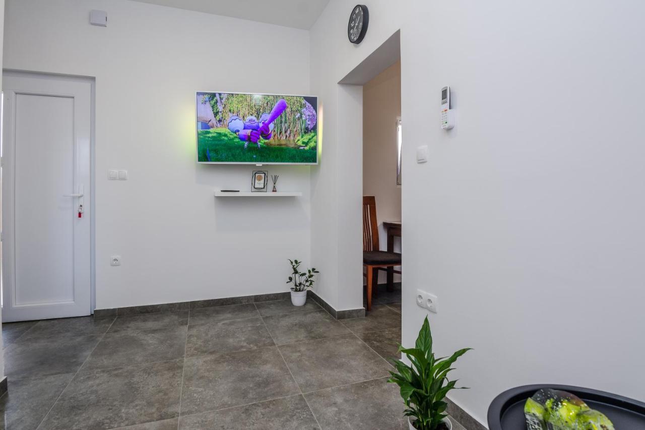 Lovely Apartment M&K In Peaceful Area - Zadar Luaran gambar