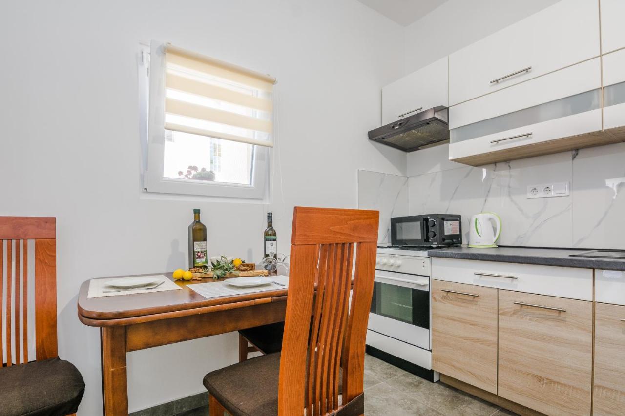 Lovely Apartment M&K In Peaceful Area - Zadar Luaran gambar
