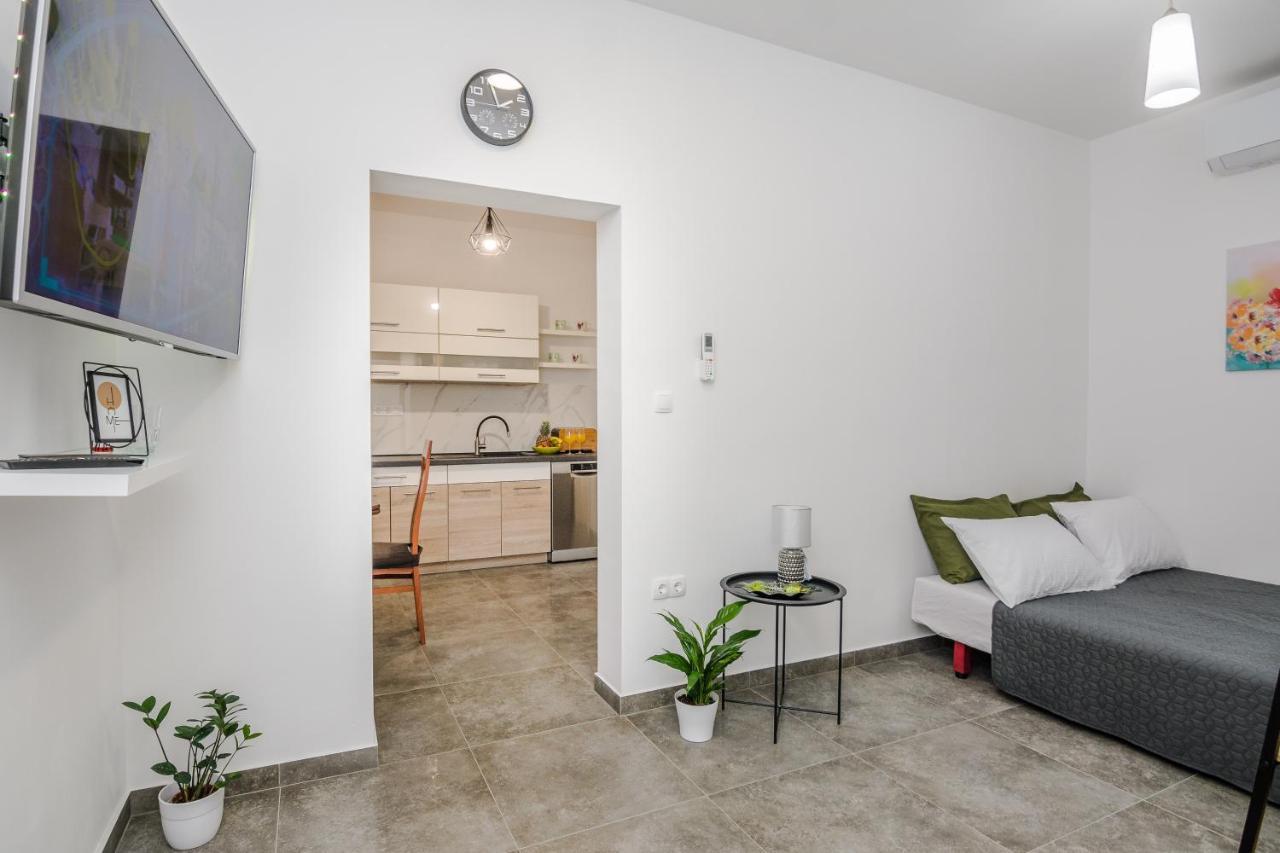 Lovely Apartment M&K In Peaceful Area - Zadar Luaran gambar